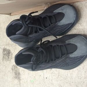 Yezzy